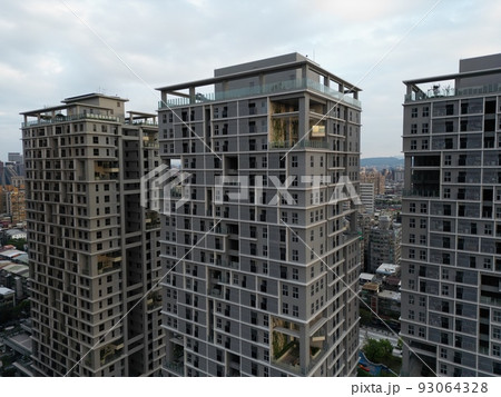 空撮 鳥瞰図 通り 93064328