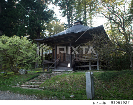 中尊寺　金色堂　岩手県平泉町 93065927