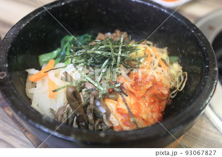 熱々石焼きピビンバ 93067827