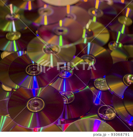 a many compact discs 93068791