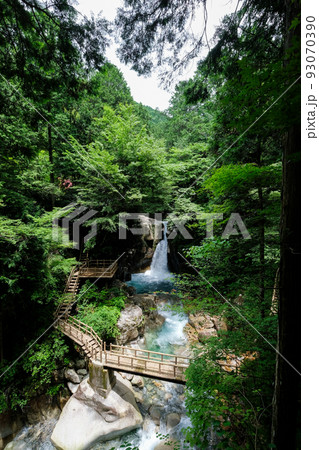 岐阜県中津川市の竜神の滝 93070390