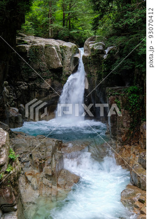 岐阜県中津川市川上の竜神の滝 岐阜県中津川市川上の竜神の滝 93070412