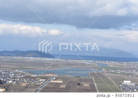 三月の猪子山から望む伊庭内湖 93071911