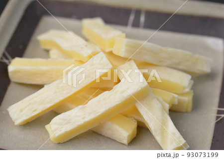 北海道産チーズのチータラ おつまみ 93073199