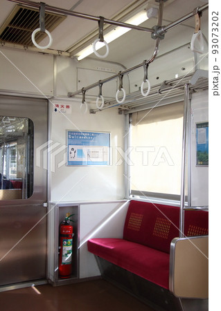 電車内の消火器(宇都宮線205系電車) 電車内の消火器(宇都宮線205系電車) 93073202