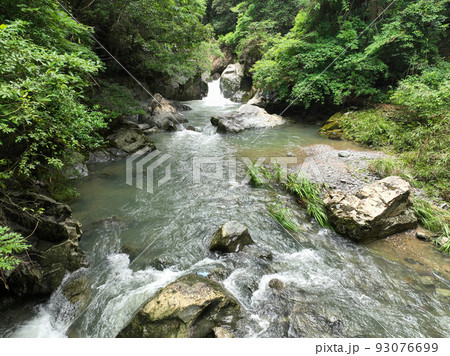 愛媛県内子町　ドウドの甌穴 93076699