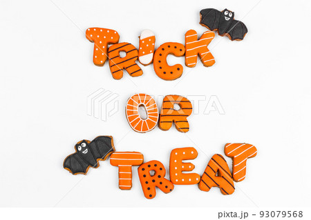 Halloween gingerbread cookie isolated on white 93079568