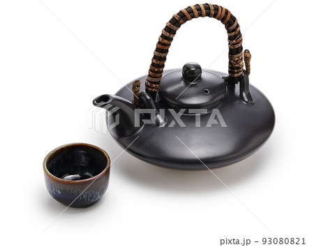 黒千代香とお猪口 93080821