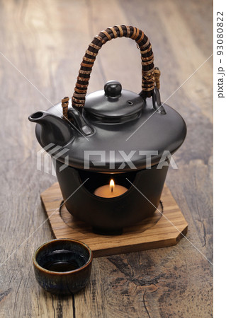 黒ぢょかで芋焼酎の燗酒 黒ぢょかで芋焼酎の燗酒 93080822