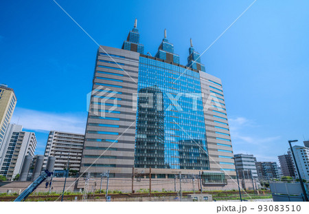 日本の川崎都市景観 川崎駅前のNTT DoCoMo川崎ビルなどを望む 日本の川崎都市景観 川崎駅前のNTT DoCoMo川崎ビルなどを望む 93083510