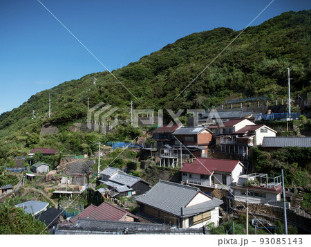 沖の島　母島集落　高知県・宿毛市 93085143