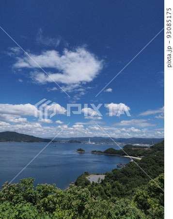 下松市「笠戸島」夏風景(家族旅行村より笠戸湾を眺望)② 下松市「笠戸島」夏風景(家族旅行村より笠戸湾を眺望)② 93085175