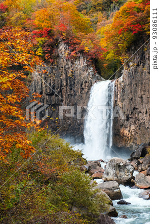 苗名滝（秋） 93086111