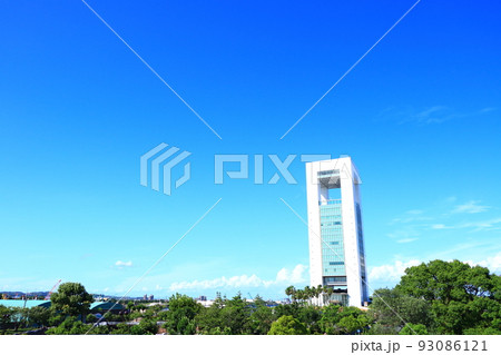 四日市市、四日市港ポートビルの風景 93086121