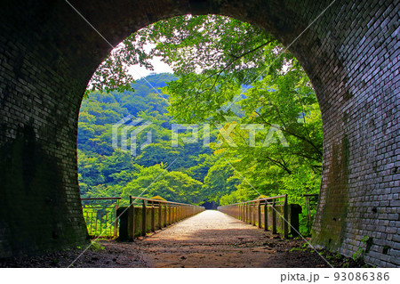 史跡アプトの道　碓氷第三橋梁と第五トンネル　日本国有鉄道信越本線跡 93086386