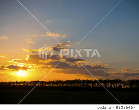 夕張の夕陽 北海道・夕張市 夕張の夕陽 北海道・夕張市 93086467
