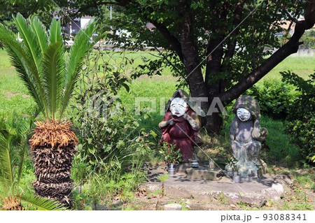 姶良市 新中公民館の田の神 姶良市 新中公民館の田の神 93088341