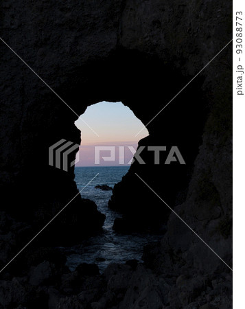 はさかり岩　兵庫県・豊岡市 93088773