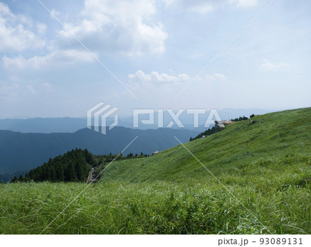 生石高原 和歌山県・紀美野町・有田川町 生石高原 和歌山県・紀美野町・有田川町 93089131