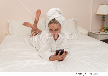 Cell bed copyspace beauty female spa bathrobe care bathroom lady, from unrecognizable cropped from wellness for towel wellbeing, robe dressing. Happy people positive, Cell bed copyspace beauty female spa bathrobe care bathroom lady, from unrecognizable cropped from wellness for towel wellbeing, robe dressing. Happy people positive, 93089386