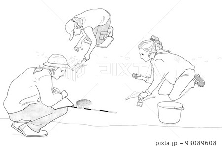 考古学遺跡で発掘している3人 93089608