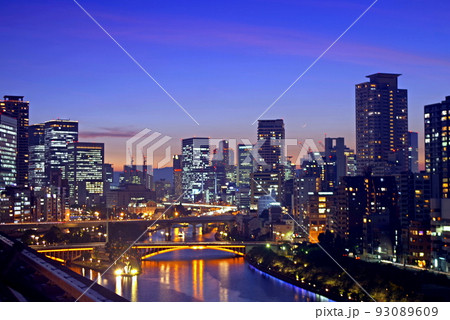 中之島のマジックアワー 93089609