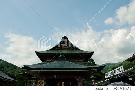 甲斐善光寺は、金堂及び山門が重要文化財に指定されている 甲斐善光寺は、金堂及び山門が重要文化財に指定されている 93091629