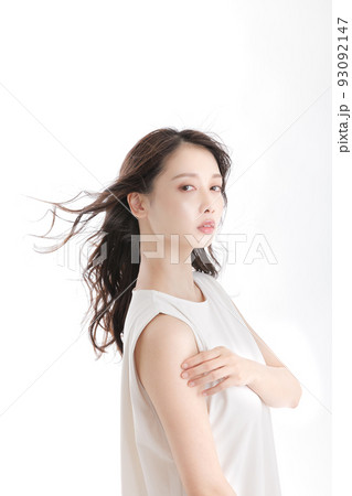 女性　ビューティー　きれい 93092147
