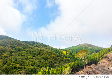 岡山県の名峰星山（ほしがせん）登山道の風景（岡山県真庭市星山）※作品コメント欄に撮影位置 93092350