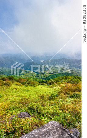 岡山県の名峰星山（ほしがせん）山頂からの展望（岡山県真庭市星山）※作品コメント欄に撮影位置 93092358