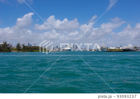 Bayside Marina in Miami, Florida USA Bayside Marina in Miami, Florida USA 93093237