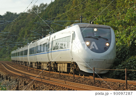 北陸本線　津幡ー倶利伽羅　JR西日本　681系　W13＋W01編成（金沢）　はくたか 93097287