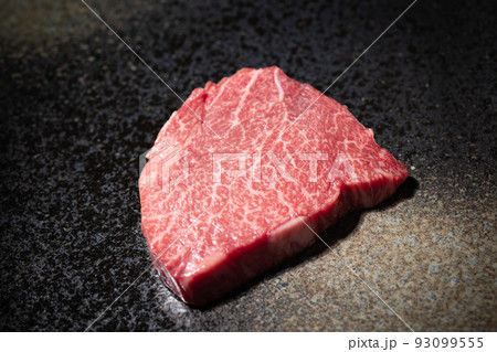 ステーキ 生肉 ランプ ステーキ 生肉 ランプ 93099555