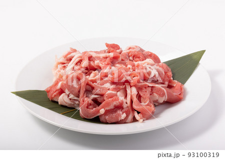 ラム肉 肩切り落とし焼き肉用 (ニュージーランド産) ラム肉 肩切り落とし焼き肉用 (ニュージーランド産) 93100319