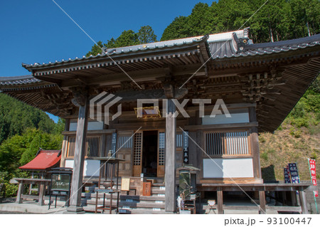 岡山県真庭市 玉泉寺本堂 岡山県真庭市 玉泉寺本堂 93100447