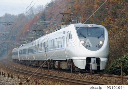 北陸本線　津幡ー倶利伽羅　JR西日本　683系　S04+S21編成（金沢）　しらさぎ 93101044