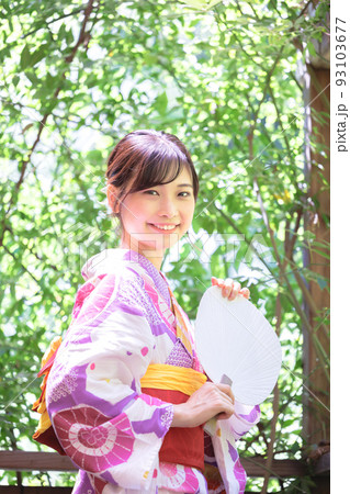 浴衣　女子　ポートレート 93103677