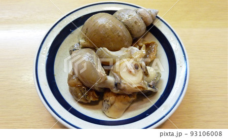 ほんのりとした甘みと、旨みたっぷりの白バイ貝の煮付け 93106008