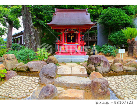 紫陽花の雨引観音境内 紫陽花の雨引観音境内 93107322