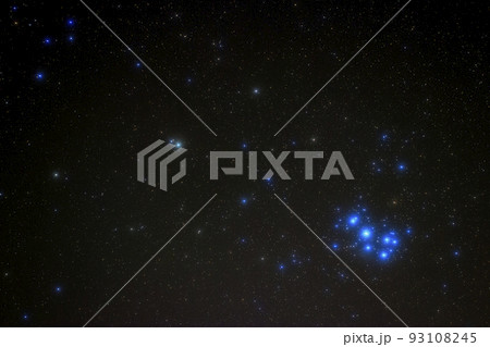 冬の天体写真 プレアデス星団とその周辺 冬の天体写真 プレアデス星団とその周辺 93108245