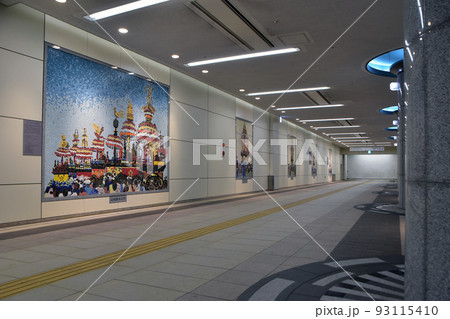 高岡駅前の地下道(富山県高岡市) 高岡駅前の地下道(富山県高岡市) 93115410