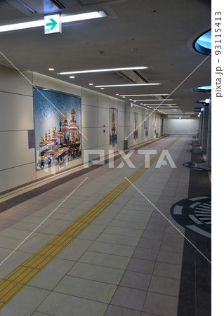高岡駅前の地下道(富山県高岡市) 93115413