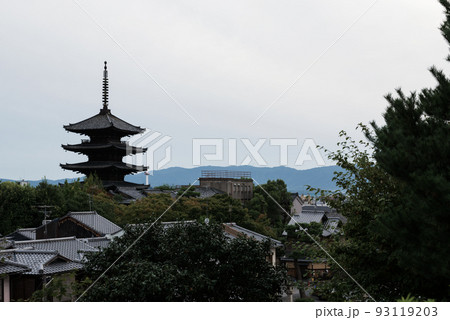 東山区の風景 93119203