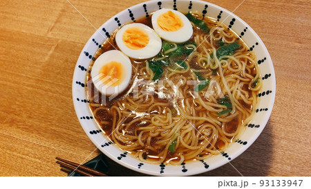 醤油ラーメン 醤油ラーメン 93133947