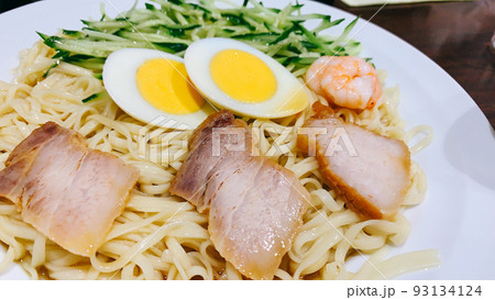 広島県呉市、珍来軒の呉冷麺 93134124