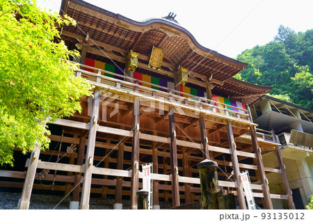 狸谷山不動院／懸造りの本堂（京都市左京区） 93135012