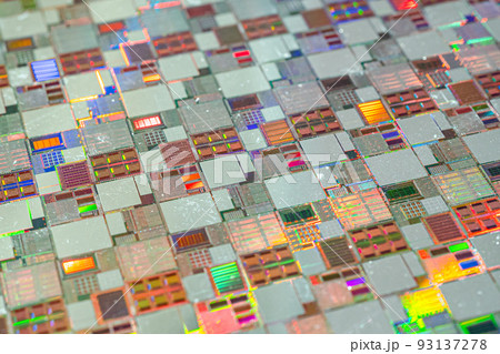 Silicon wafer for manufacturing semiconductor of integrated circuit, 93137278