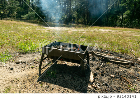Small Barbecue Grill Small Barbecue Grill 93140141