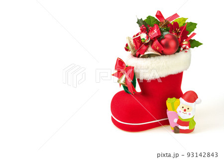 サンタクロースとクリスマスブーツ 93142843