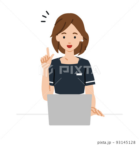 デスクで座ってPCを開いて何かひらめいエステ店員・受付・接客係の女性 デスクで座ってPCを開いて何かひらめいエステ店員・受付・接客係の女性 93145128